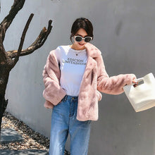 Load image into Gallery viewer, Genuine Fur Jackets Women Winter Warm Thick Furry Mink Fur Coats 2020 Top Quality Campera Mujer Invierno 734 MF369
